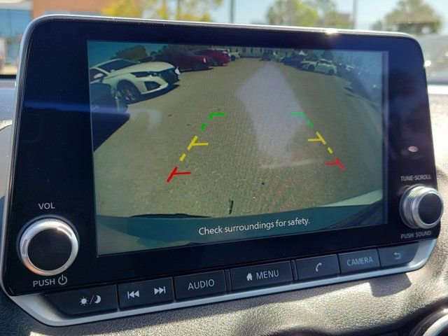 Certified 2025 Nissan Sentra SV image 32