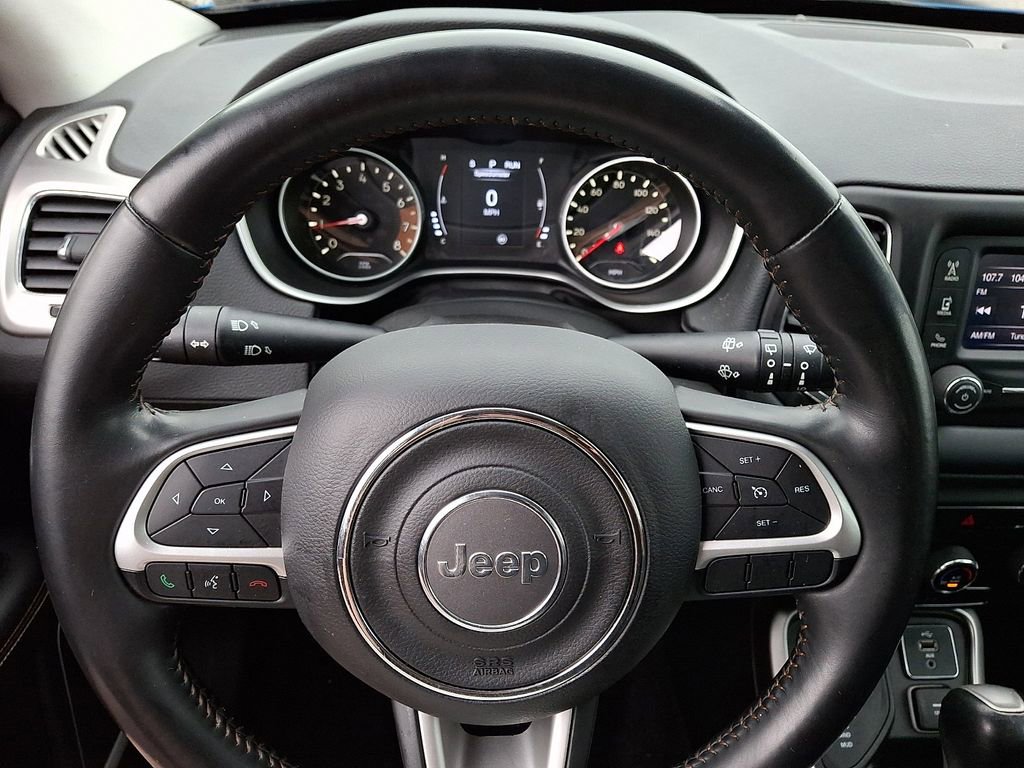 Used 2018 Jeep Compass Latitude AWD/4WD image 18