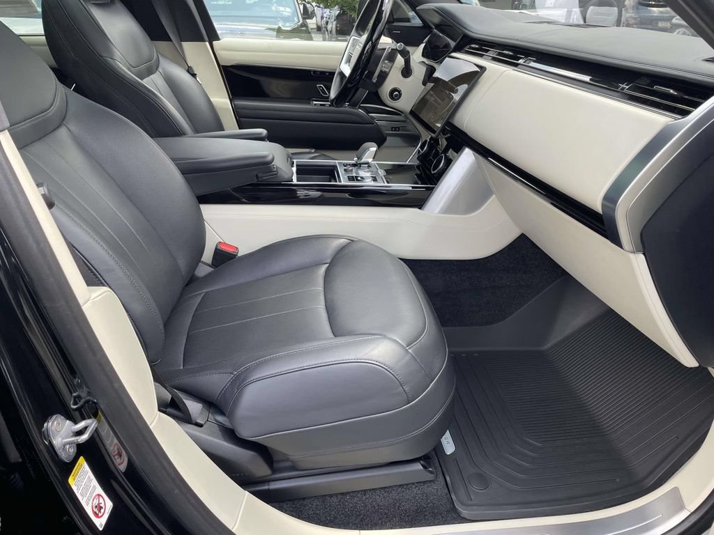 Certified 2023 Land Rover Range Rover SE AWD/4WD image 21