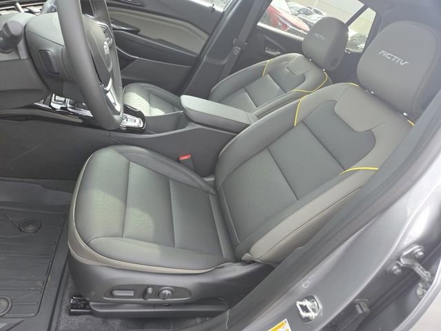 New 2026 Chevrolet Trax ACTIV w/ Sunroof Package FWD image 29