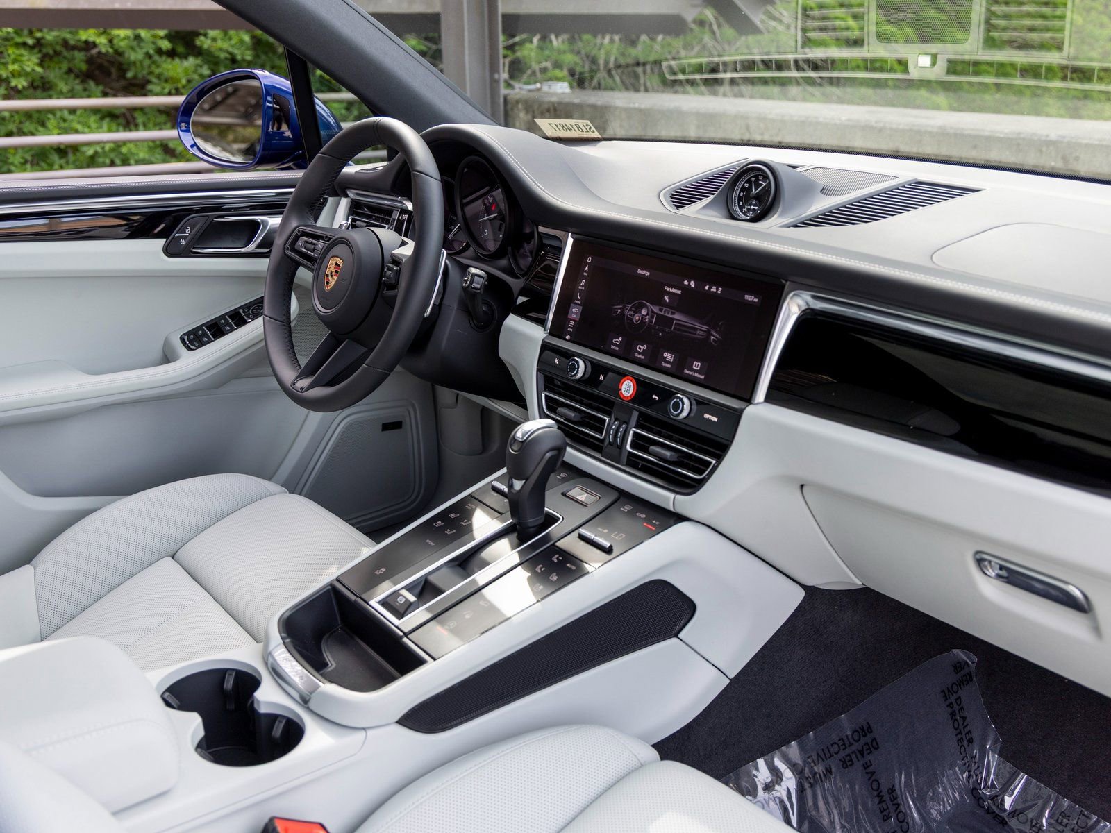 New 2025 Porsche Macan image 55