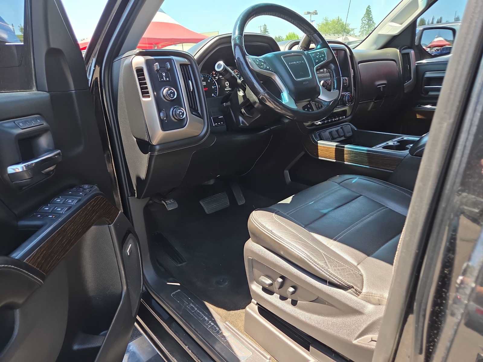 Used 2018 GMC Sierra 1500 Denali AWD/4WD image 10