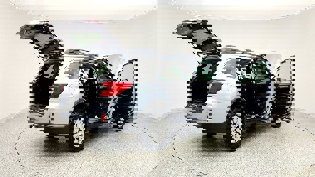 Used 2015 Subaru Outback 2.5i Premium image 11