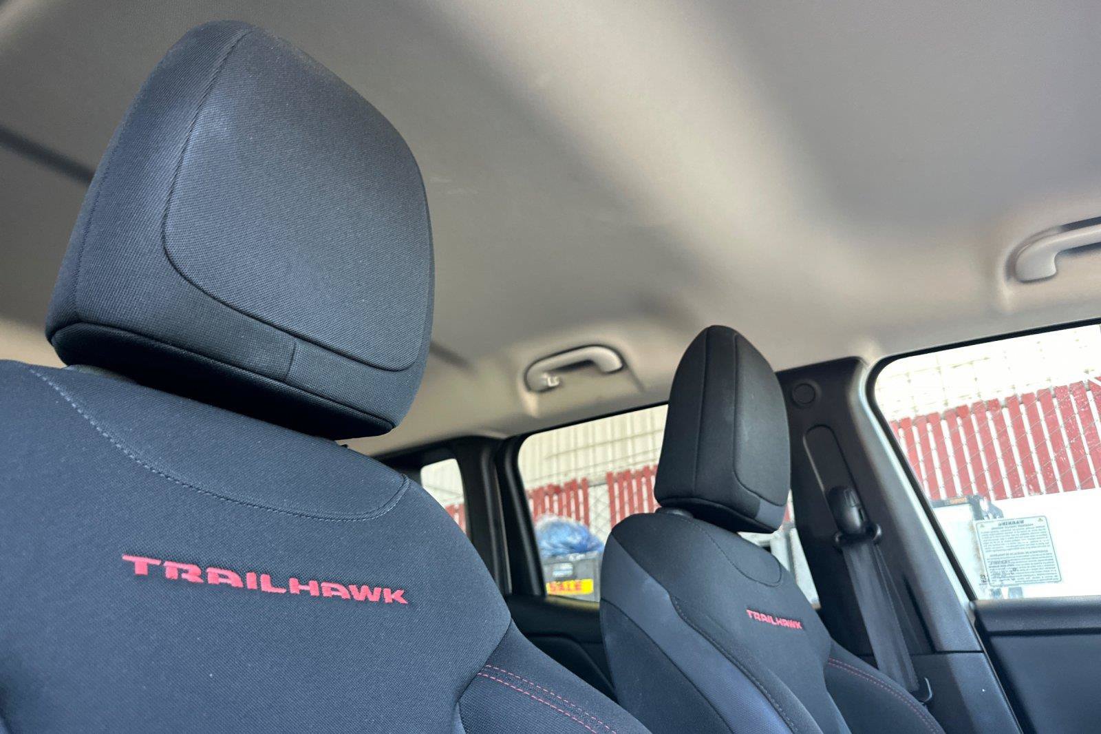 Certified 2023 Jeep Renegade Trailhawk AWD/4WD image 17