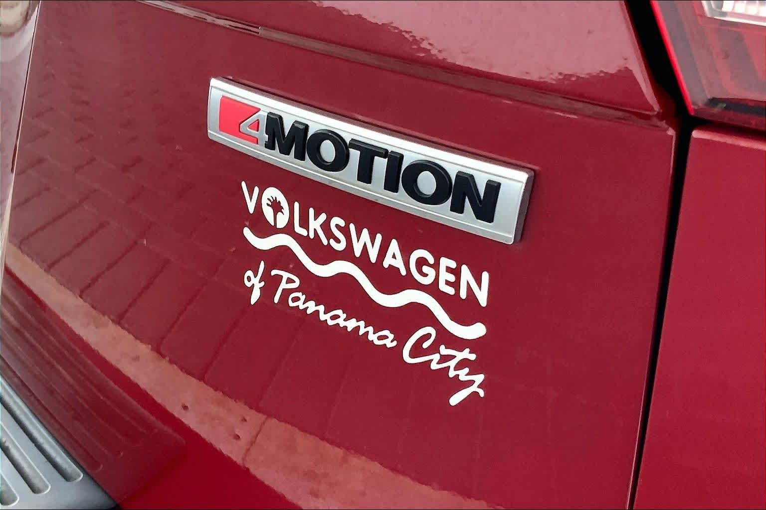 Used 2019 Volkswagen Tiguan SE w/ Panoramic Sunroof Package AWD/4WD image 10