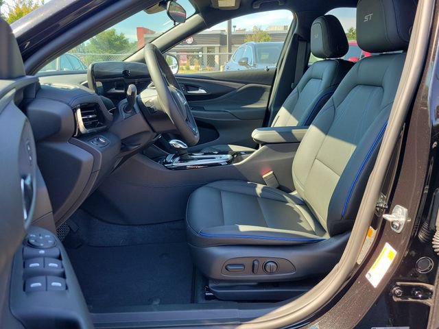 New 2026 Buick Envista Sport Touring w/ Convenience I Package FWD image 12