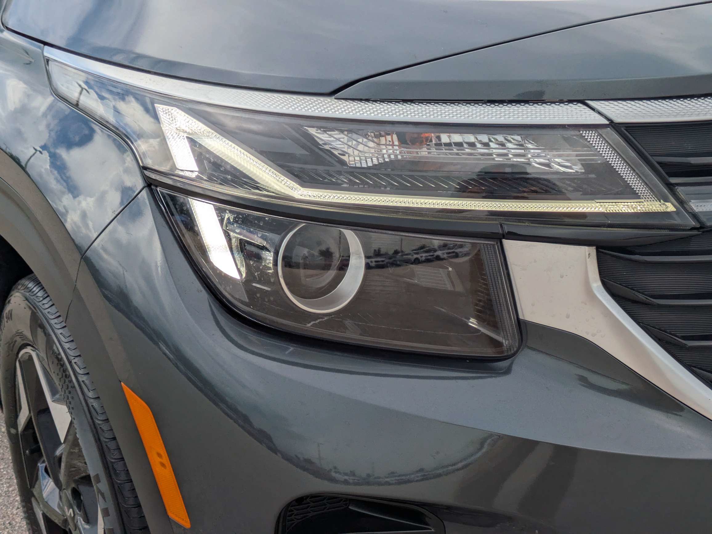 Certified 2024 Kia Seltos EX FWD image 10