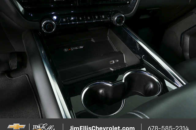 Used 2025 Chevrolet Tahoe LT image 17