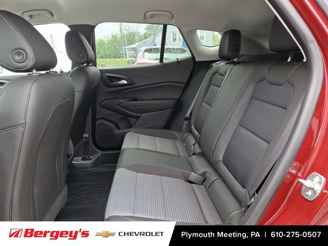 Certified 2024 Chevrolet Trax LT w/ Driver Confidence Package FWD image 11