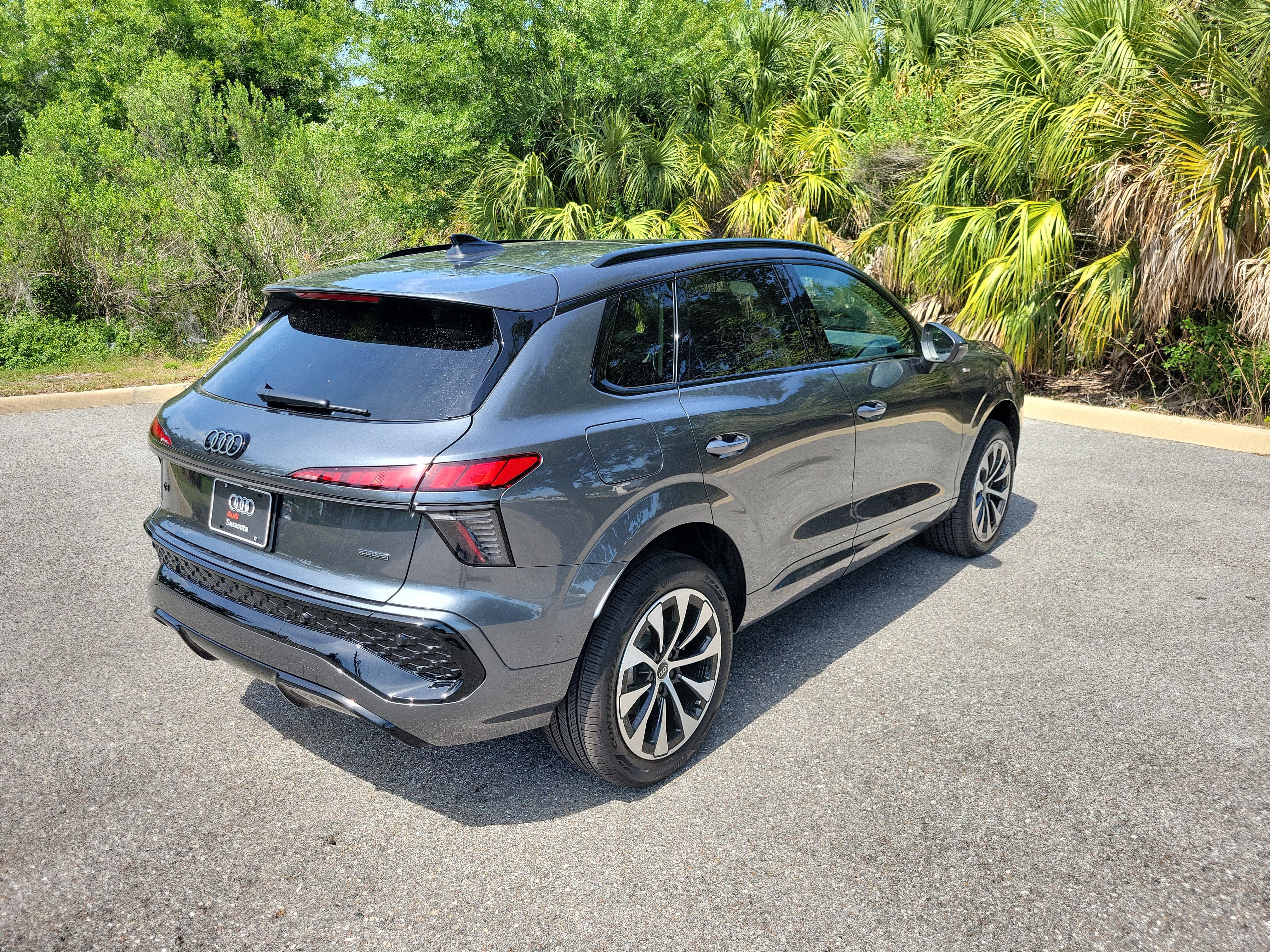 New 2026 Audi Q3 quattro 2.0T AWD/4WD image 4