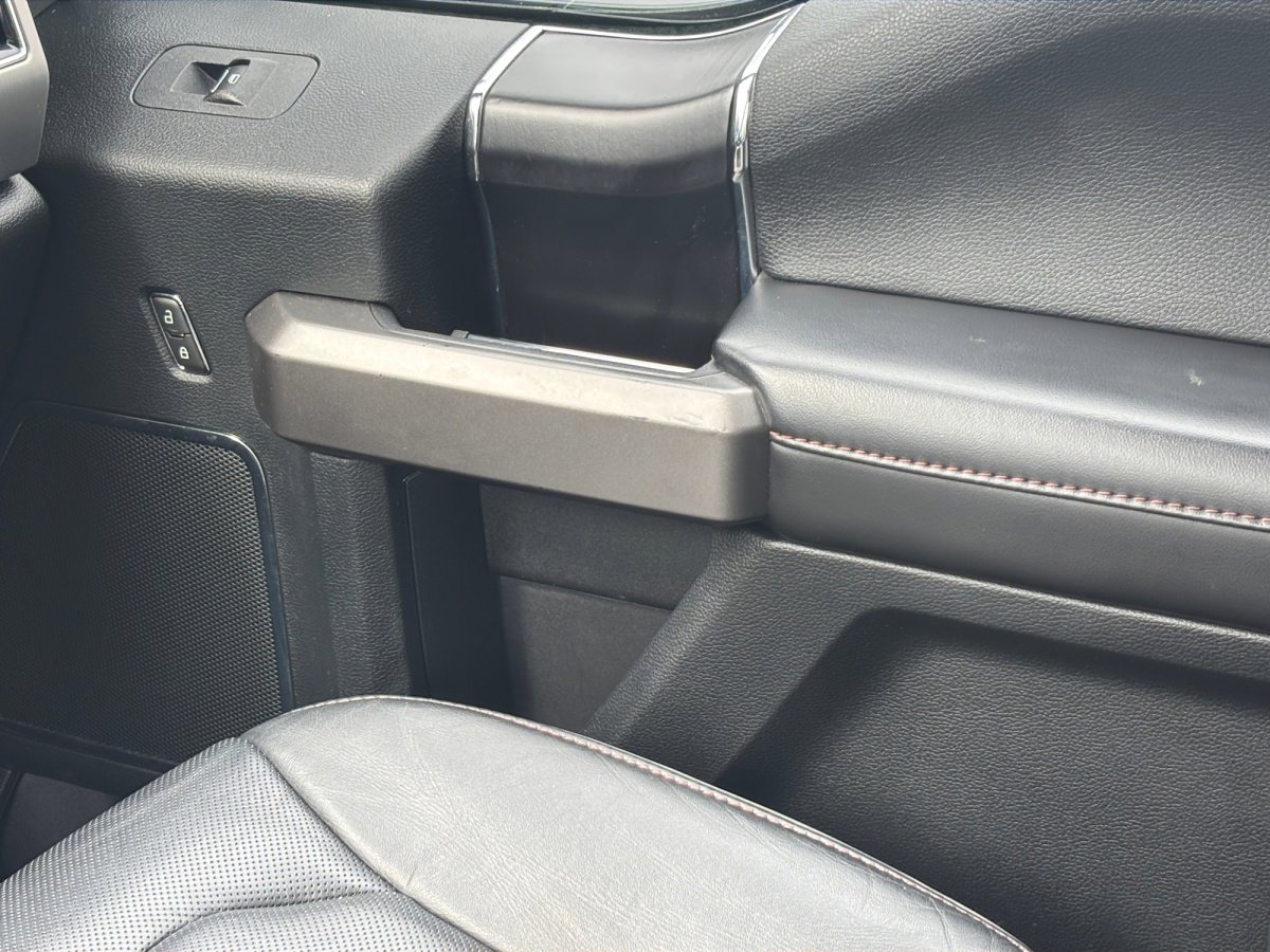 Used 2018 Ford F150 Platinum w/ Equipment Group 701A Luxury image 30