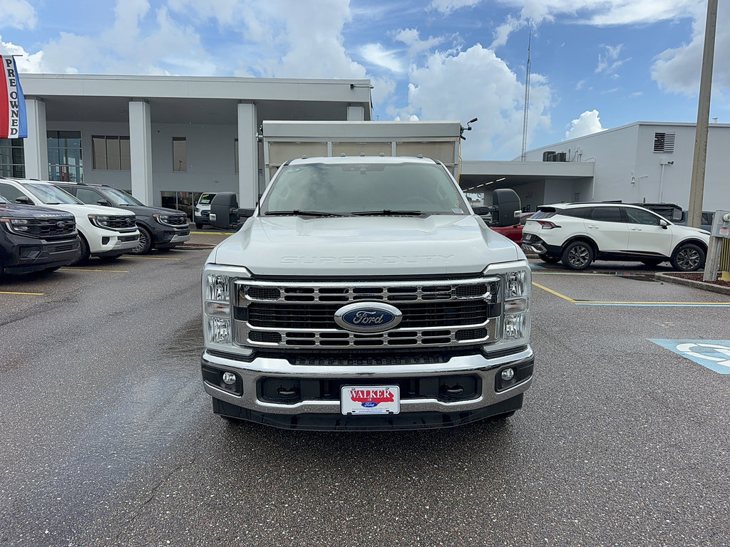 New 2026 Ford F350 XL w/ XL Chrome Package RWD image 3