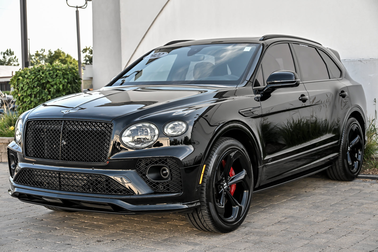 Certified 2022 Bentley Bentayga AWD/4WD image 5