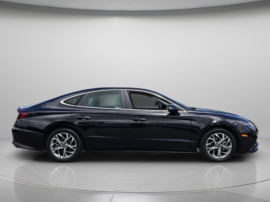 Certified 2023 Hyundai Sonata SEL w/ Convenience Package FWD image 4