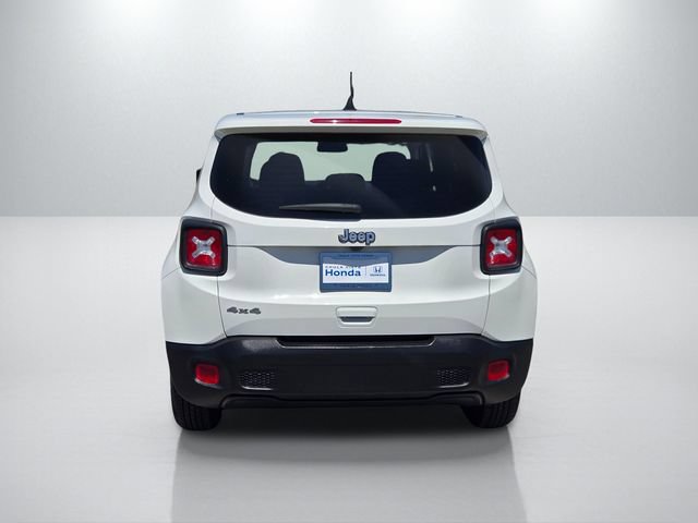 Used 2023 Jeep Renegade Latitude AWD/4WD image 5