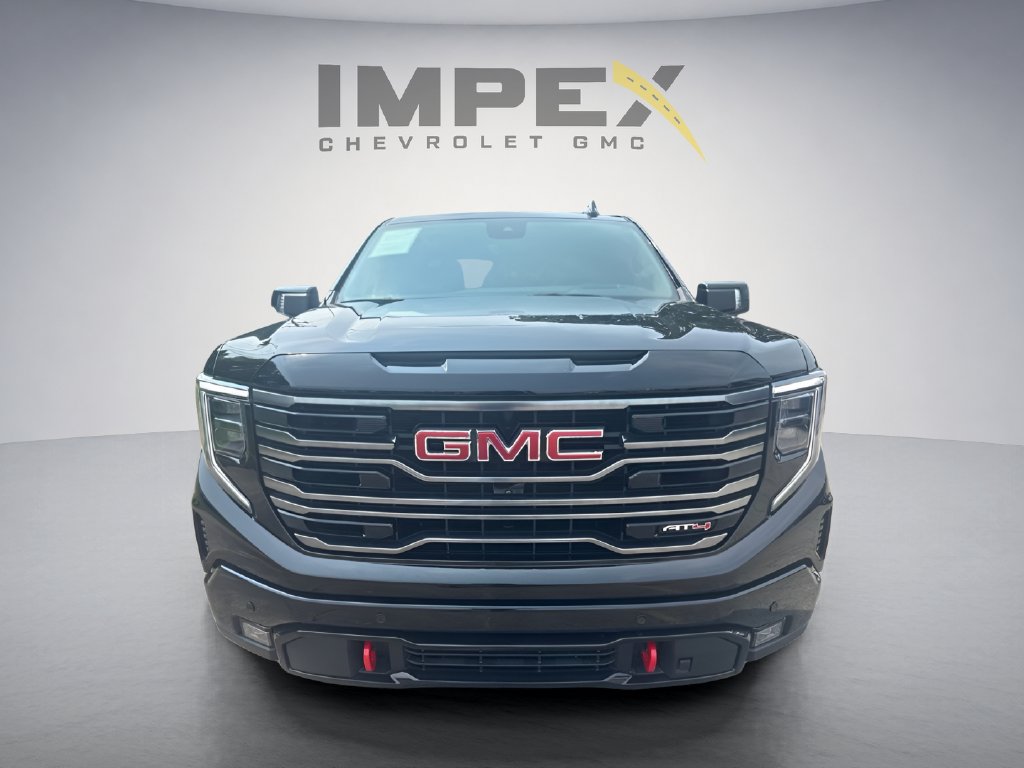 Used 2025 GMC Sierra 1500 AT4 w/ Technology Package AWD/4WD image 8