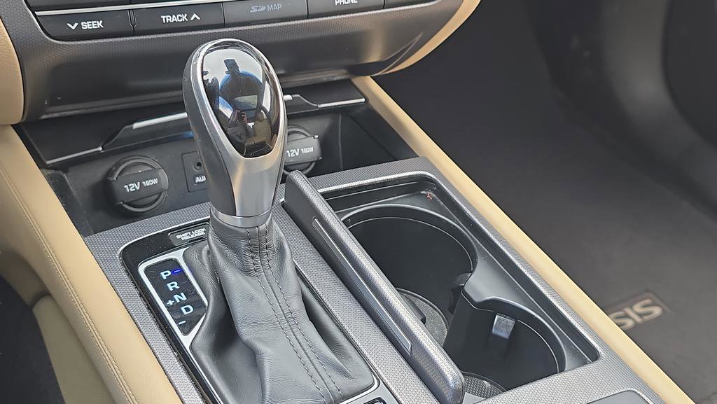 Used 2015 Hyundai Genesis 5.0 RWD image 20