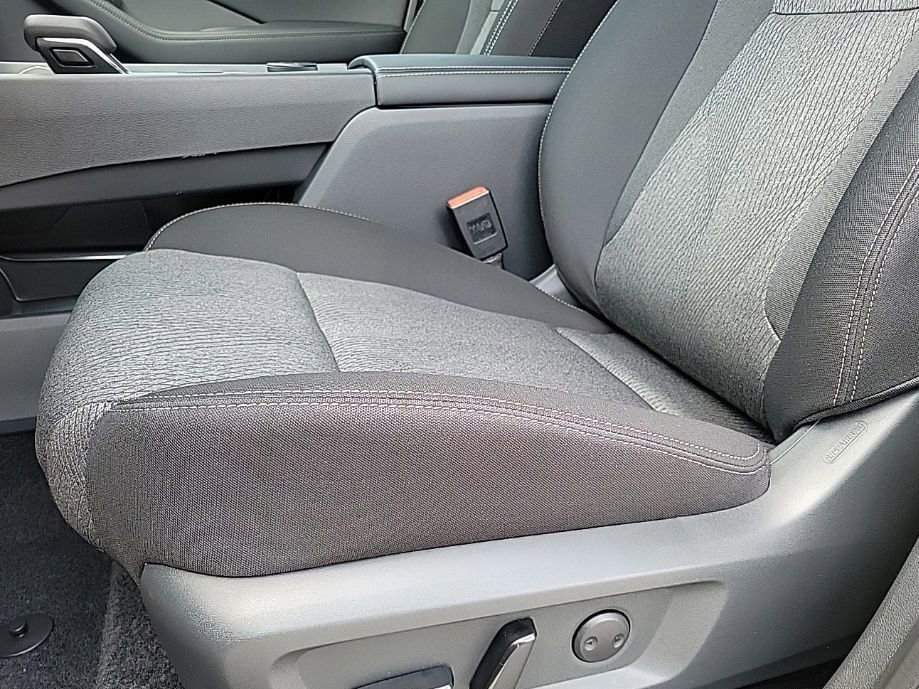 New 2026 Nissan Rogue SV image 18