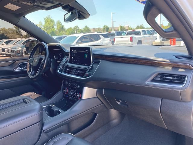 Used 2022 Chevrolet Suburban Premier AWD/4WD image 28