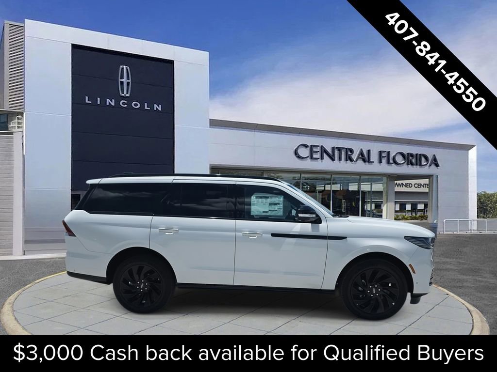 New 2025 Lincoln Navigator Reserve w/ Jet Appearance Package image 2