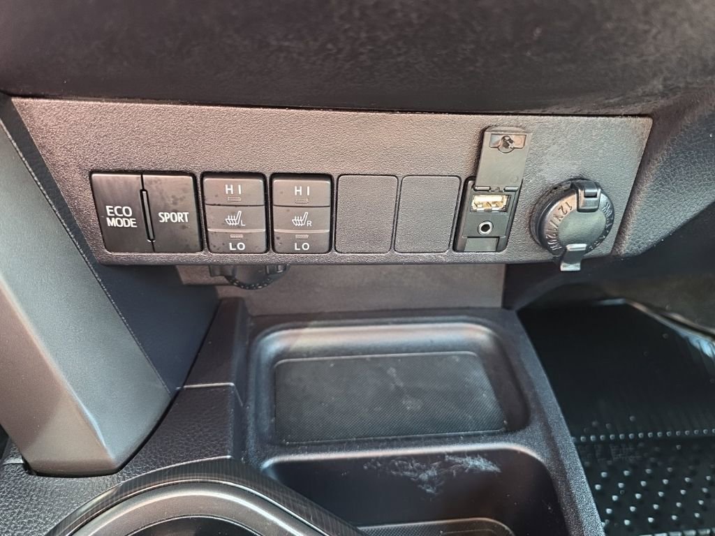 Used 2017 Toyota RAV4 SE w/ Power Special Value Package image 29