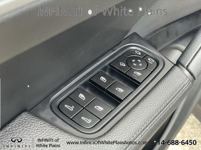 Used 2024 Porsche Cayenne AWD/4WD image 13