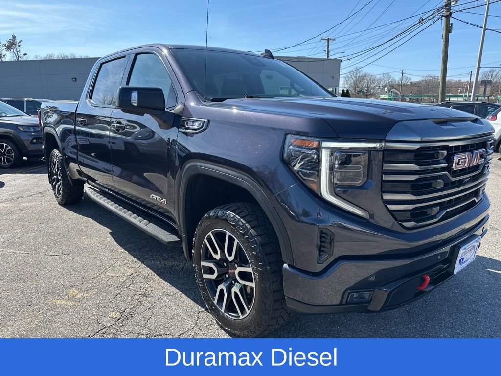 Used 2024 GMC Sierra 1500 AT4 w/ Technology Package image 3