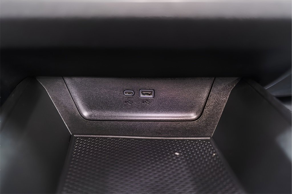 Used 2025 Chevrolet Equinox LT image 18