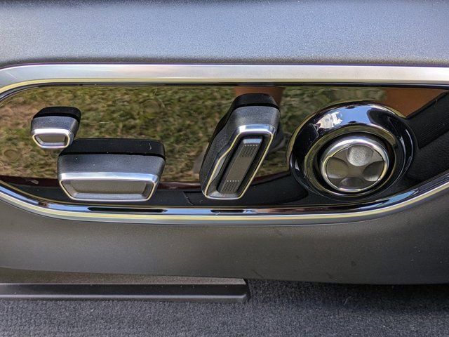 New 2025 Jeep Grand Cherokee Overland w/ Luxury Tech Group IV image 18