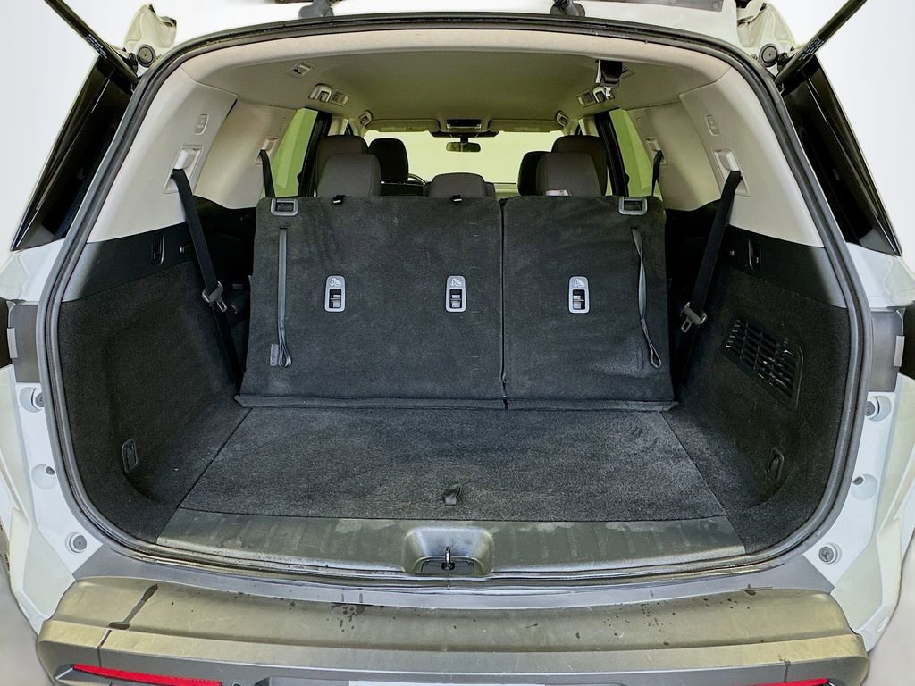 Used 2024 Nissan Pathfinder SV image 26