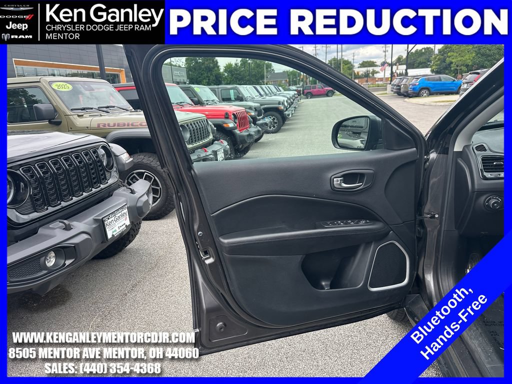Used 2020 Jeep Compass Latitude AWD/4WD image 9