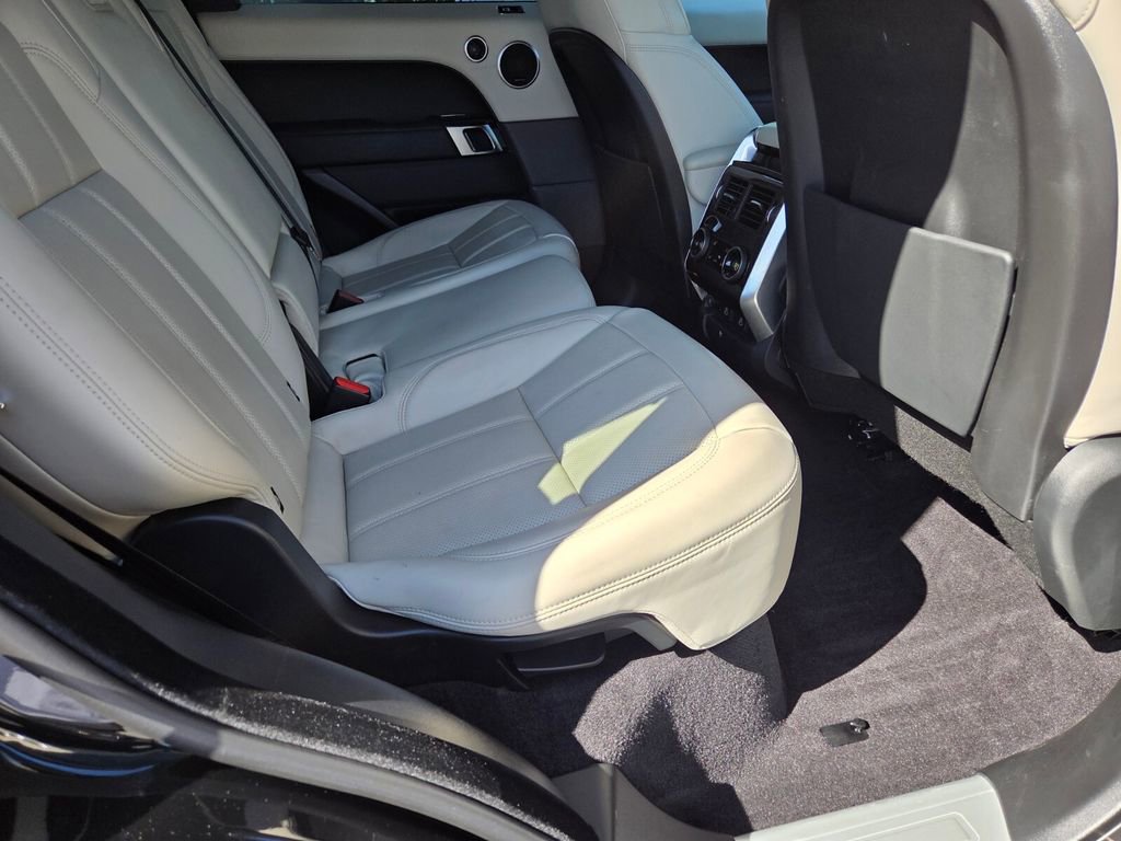 Used 2022 Land Rover Range Rover Sport HSE Silver Edition image 13