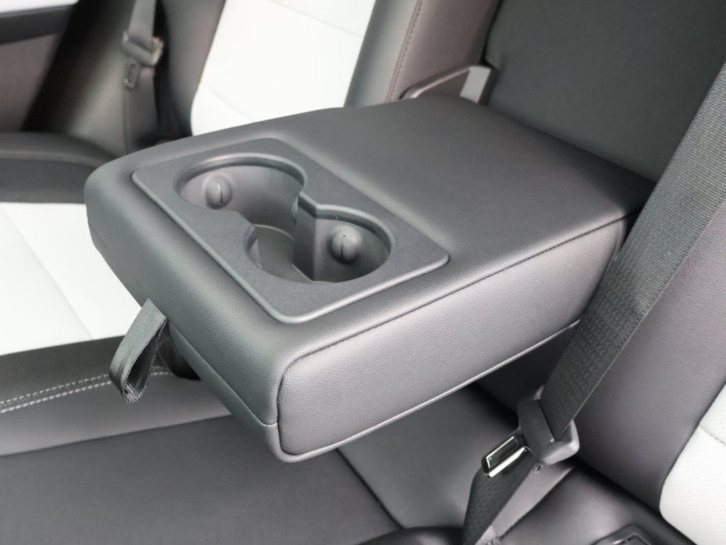 New 2026 Chevrolet Equinox EV LT w/ Convenience Package II FWD image 25
