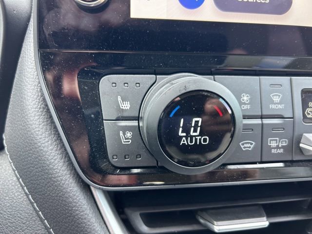 Used 2024 Toyota Grand Highlander AWD Hybrid image 22