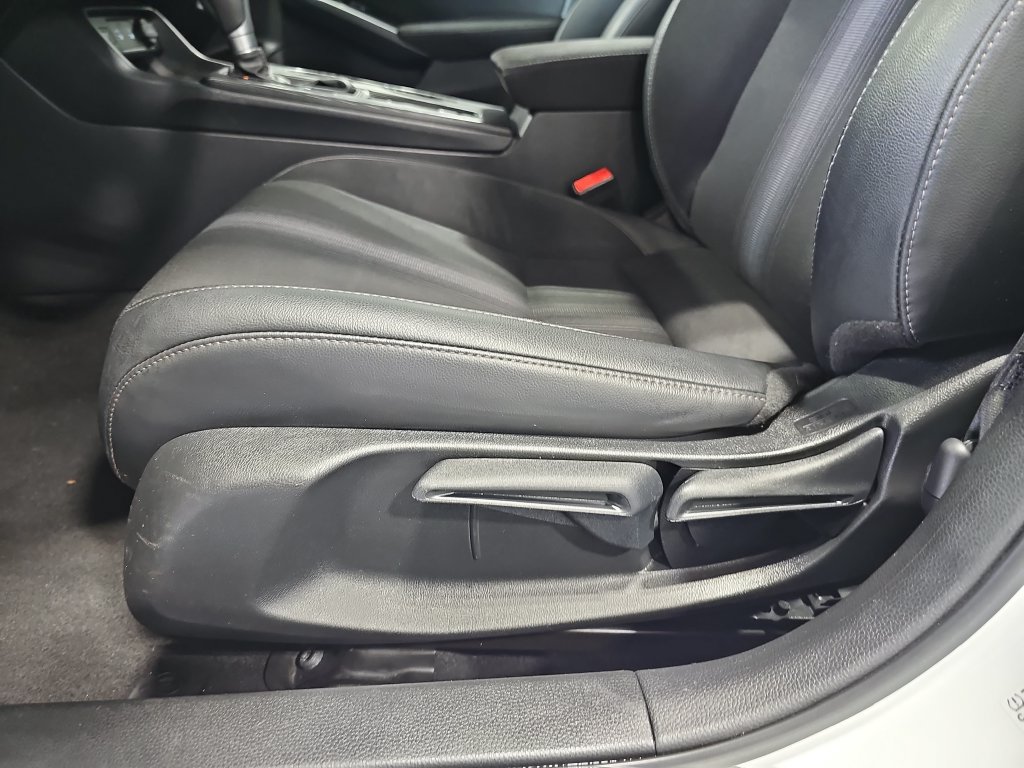 Used 2025 Honda Civic Sport image 43