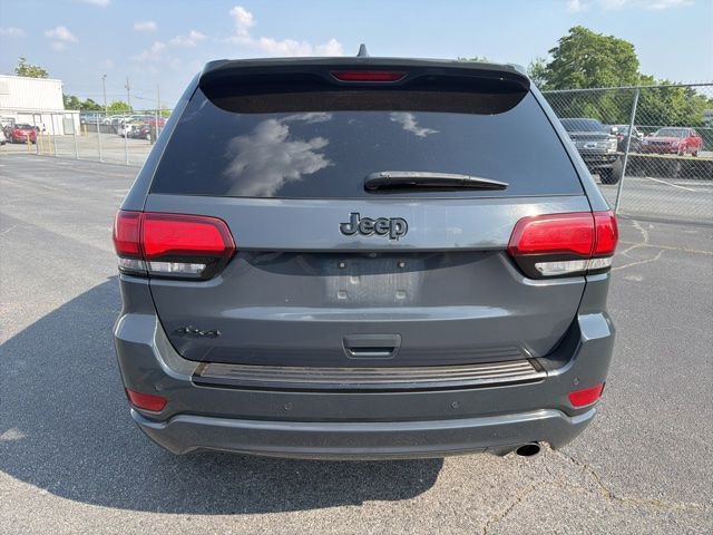 Used 2018 Jeep Grand Cherokee Altitude image 3