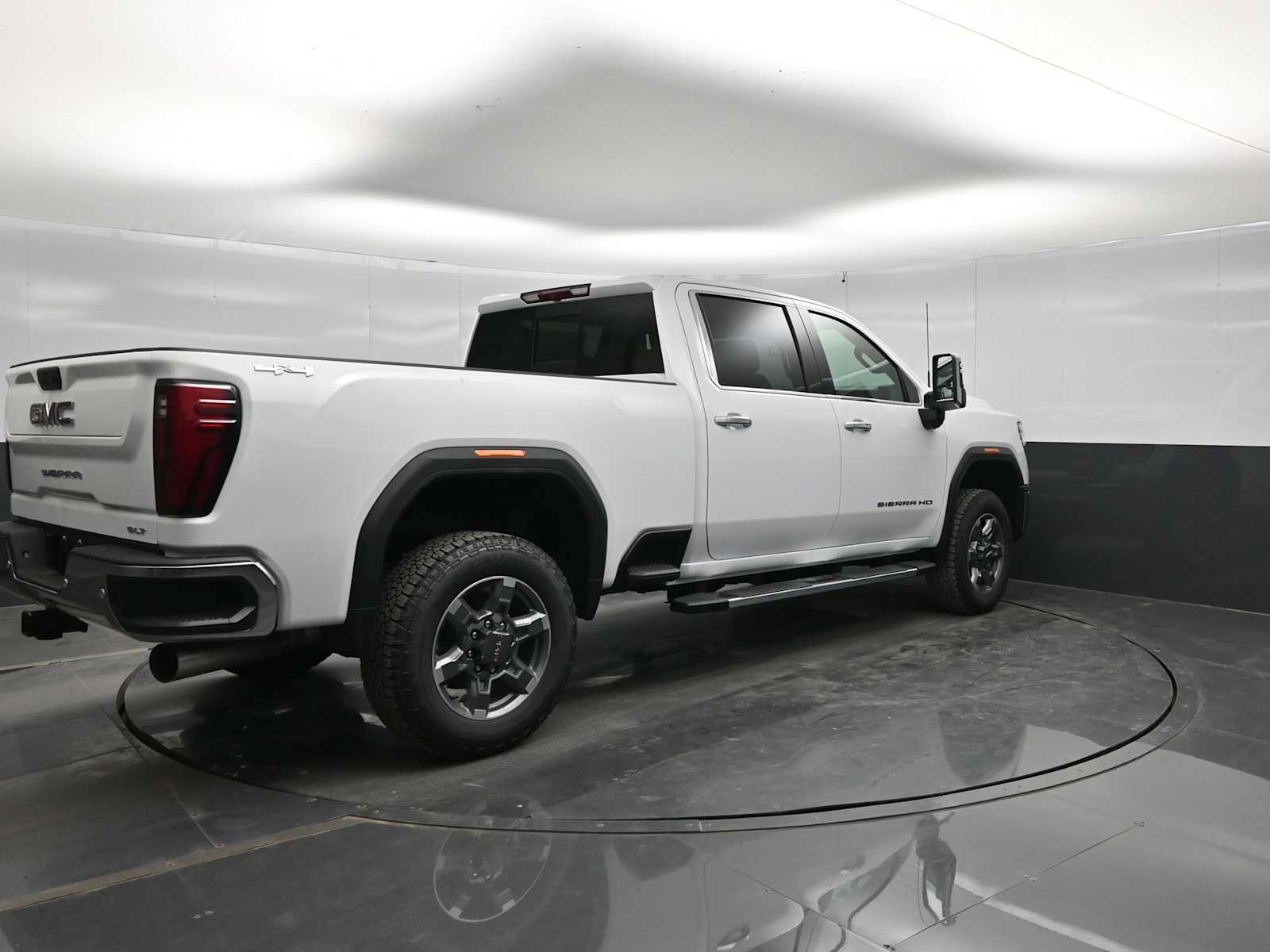 New 2026 GMC Sierra 2500 SLT w/ SLT Premium Package AWD/4WD image 7