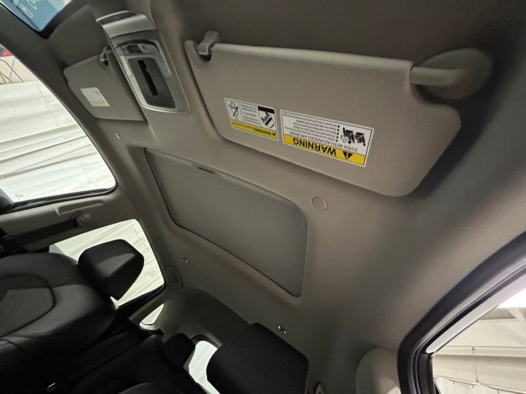 Used 2025 Honda HR-V EX-L image 26