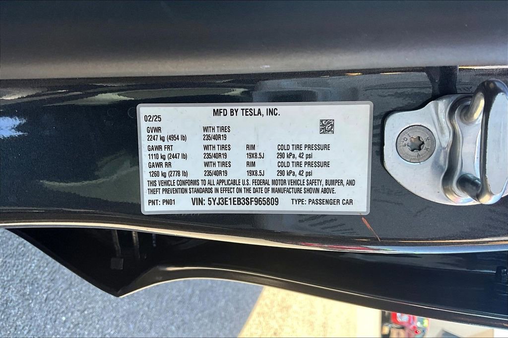 Used 2025 Tesla Model 3 Long Range image 31