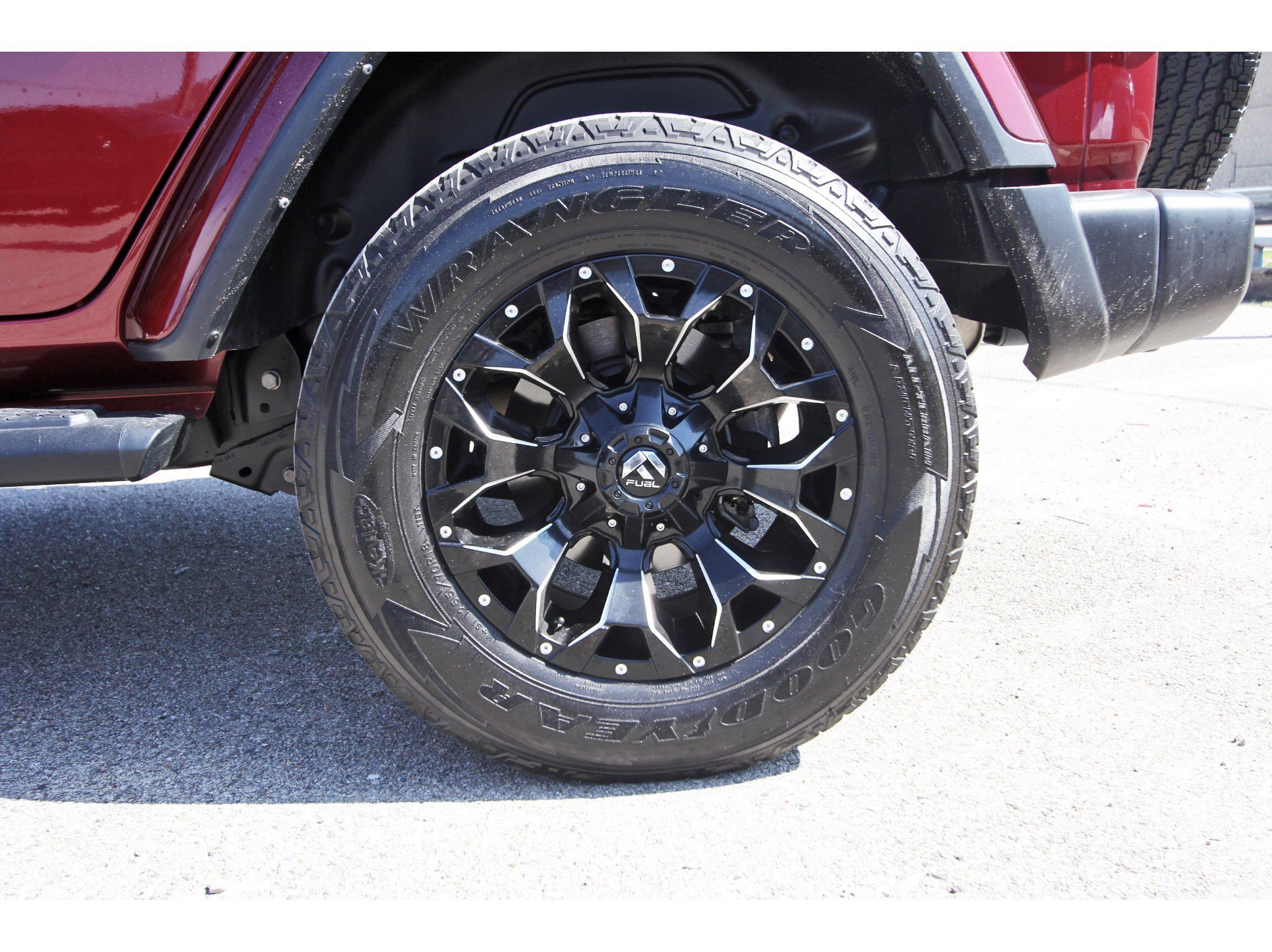 Used 2022 Jeep Wrangler Unlimited Sahara w/ LED Lighting Group image 32