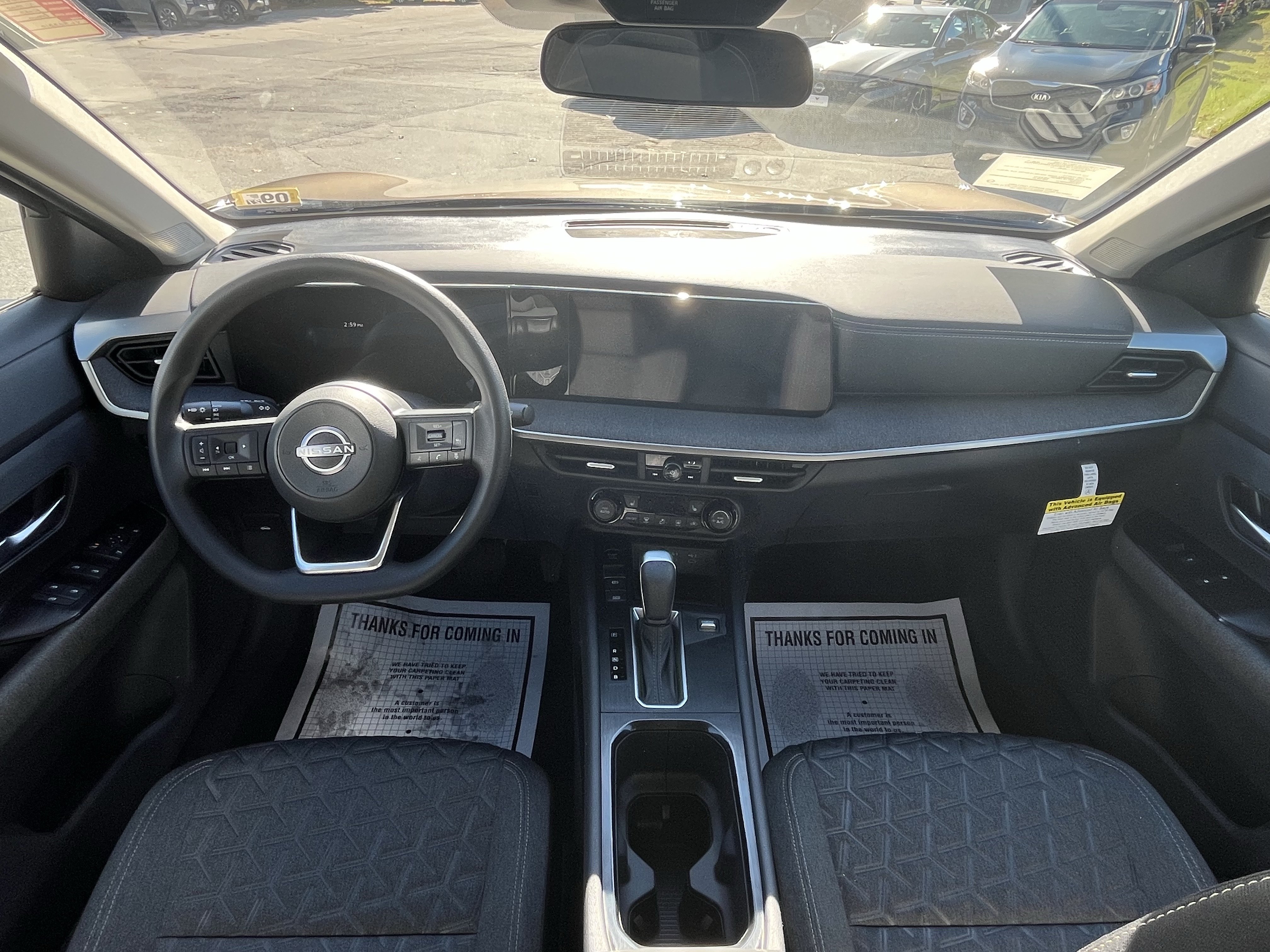 New 2027 Nissan Kicks SV AWD/4WD image 17