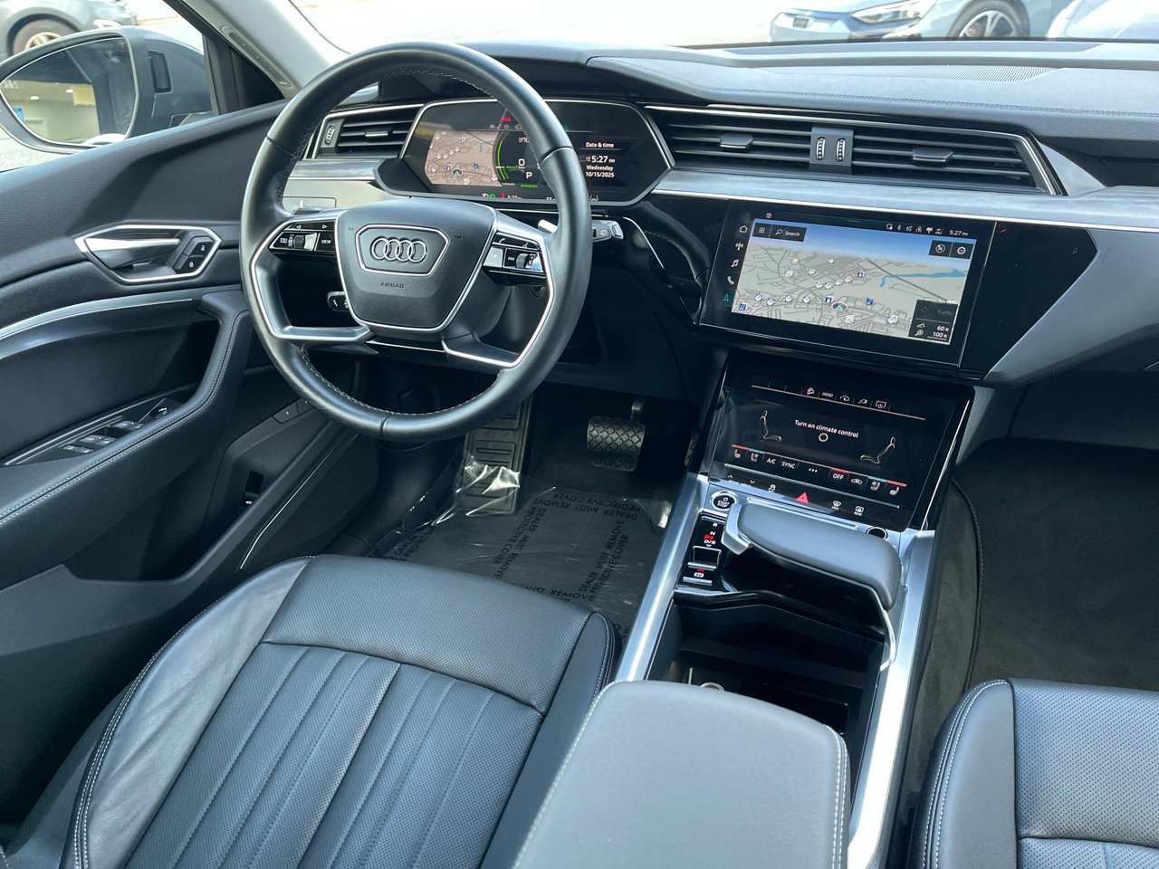 Used 2024 Audi Q8 e-tron Premium Plus w/ Premium Plus Package image 65