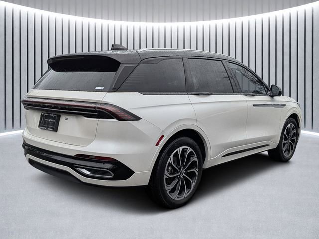 New 2026 Lincoln Nautilus Reserve AWD/4WD image 3