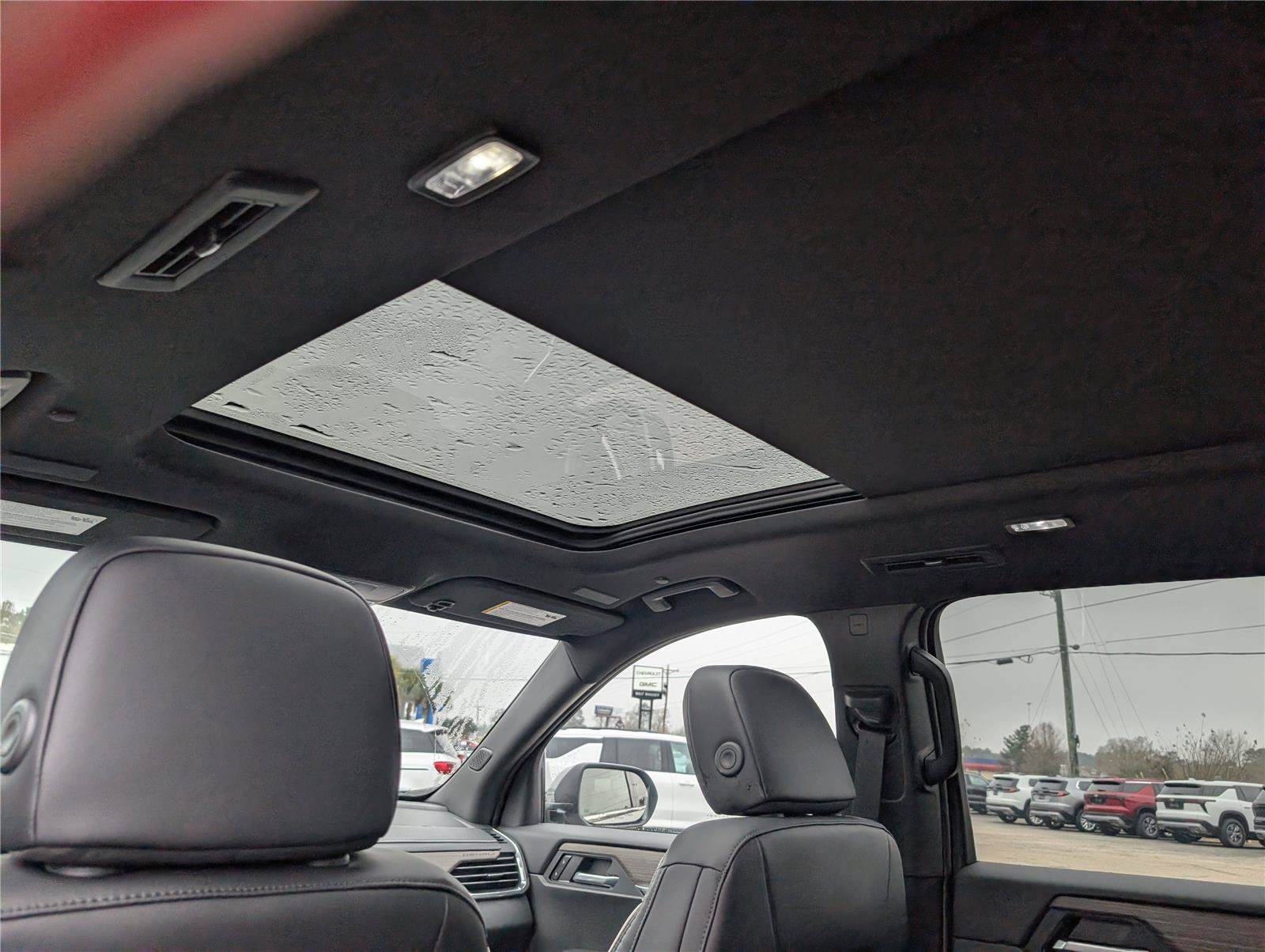 New 2026 GMC Acadia Denali w/ Super Cruise Package FWD image 31
