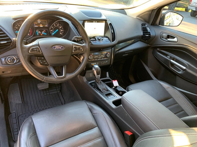 Used 2019 Ford Escape Titanium w/ U9j03 - Titanium Tow Package AWD/4WD image 22