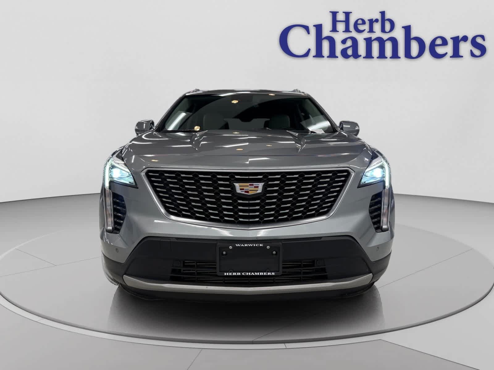 Used 2023 Cadillac XT4 Premium Luxury AWD/4WD image 2