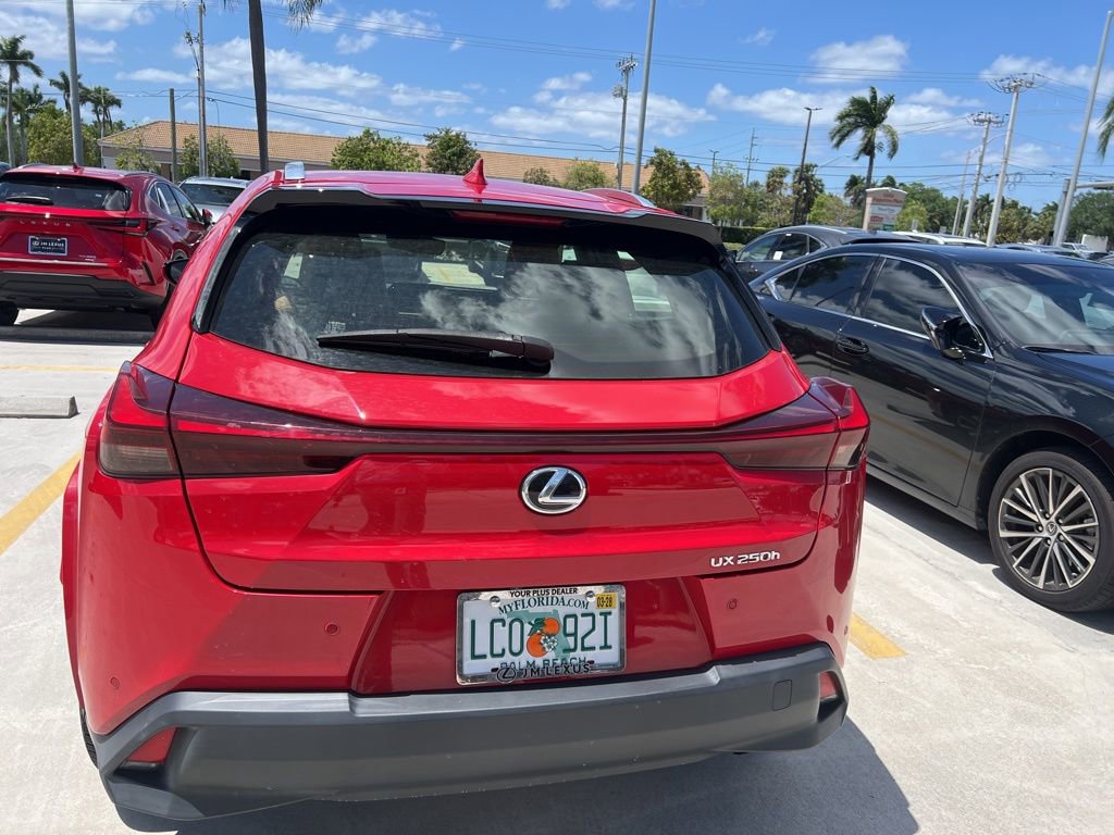 Used 2024 Lexus UX 250h FWD w/ Premium Package image 9