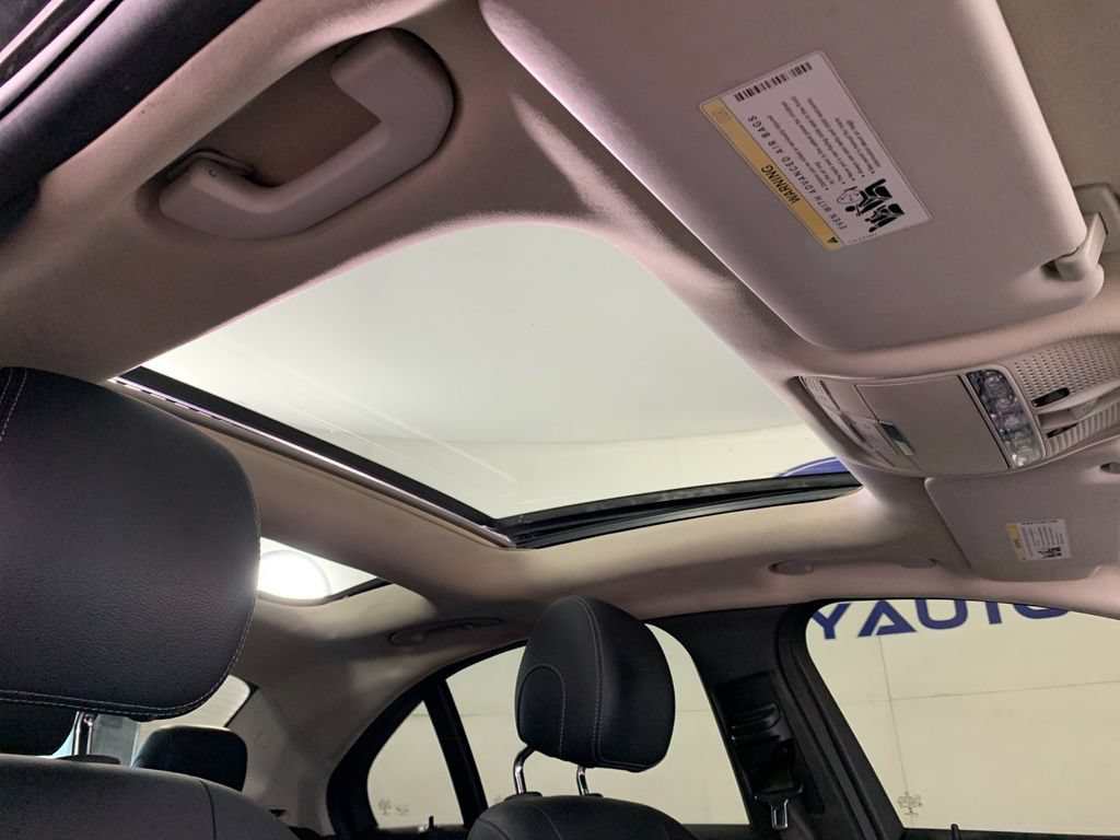 Used 2017 Mercedes-Benz C 300 Sedan image 41
