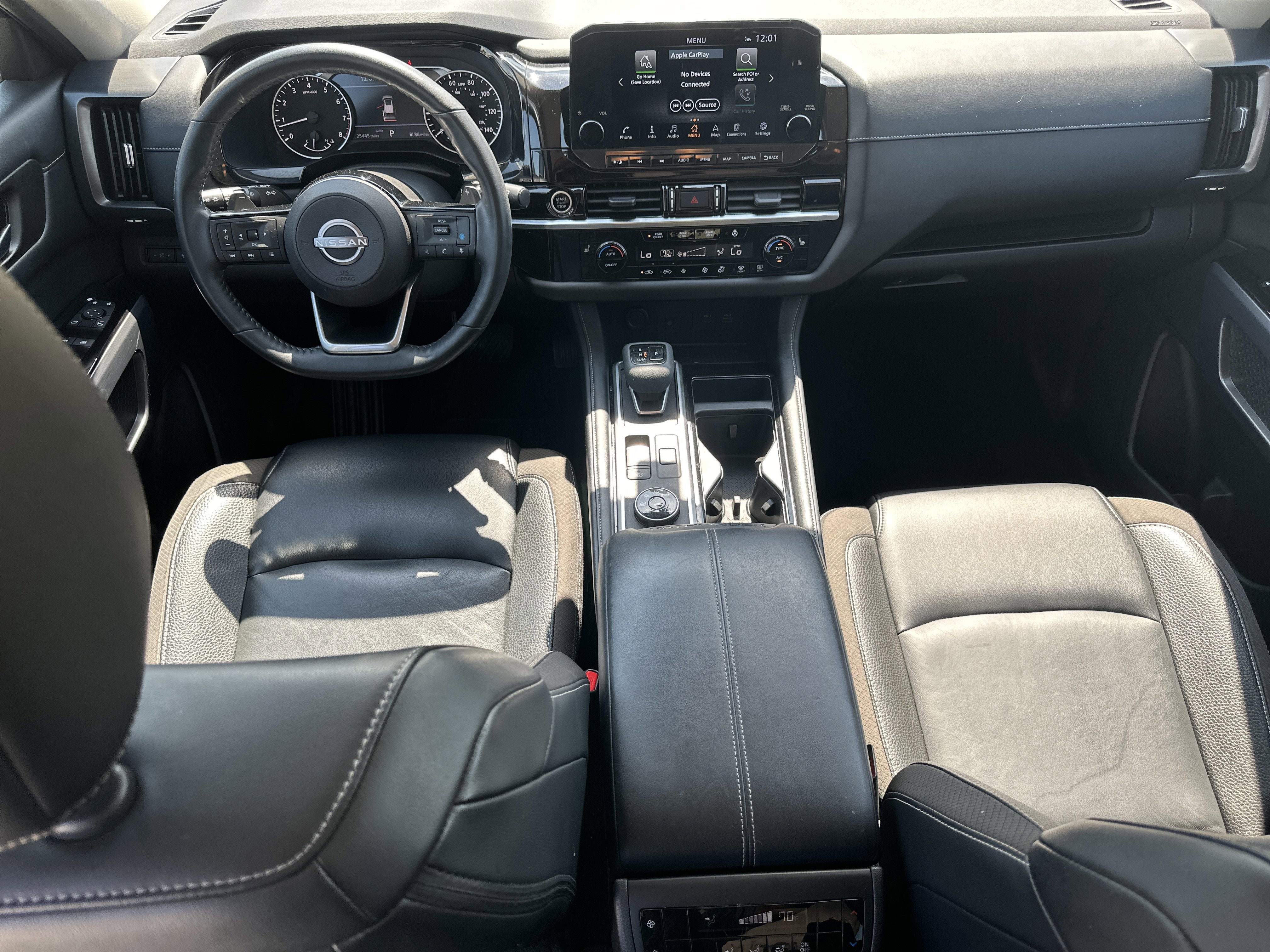 Used 2023 Nissan Pathfinder SL w/ Lighting Package (N92) AWD/4WD image 23