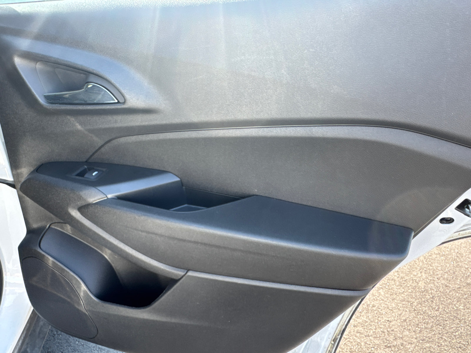 Used 2025 Chevrolet Trax LT FWD image 14